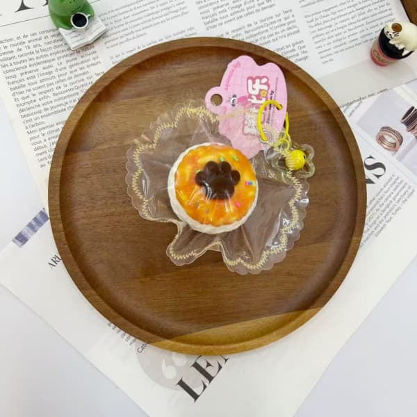 Cat Paw Egg Yolk Pastry